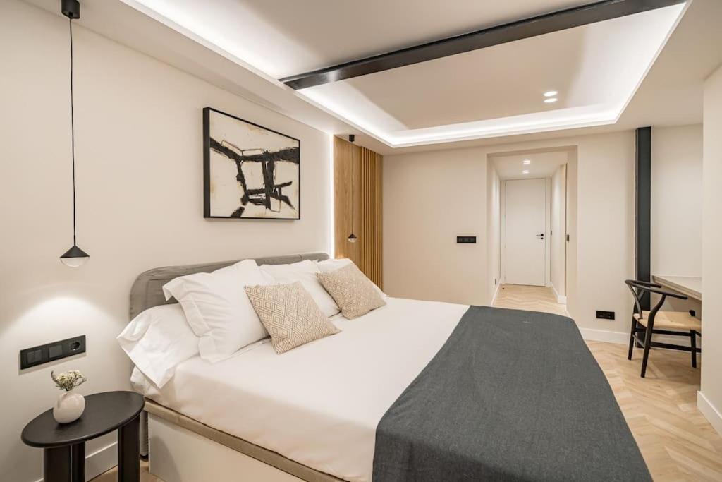 Puerta Del Sol 3Br 3Bh Apartment Мадрид Екстериор снимка